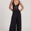 Pantaloni Zafira din jersey moale, cu talie medie și croi larg, în negru Pantaloni Zafira din jersey moale, cu talie medie și croi larg, în negru