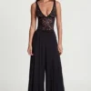 Pantaloni Zafira din jersey moale, cu talie medie și croi larg, în negru Pantaloni Zafira din jersey moale, cu talie medie și croi larg, în negru