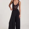 Pantaloni Zafira din jersey moale, cu talie medie și croi larg, în negru Pantaloni Zafira din jersey moale, cu talie medie și croi larg, în negru