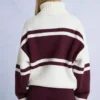 Pulover oversized cu guler înalt din tricot, în culoarea burgund Pulover oversized cu guler înalt din tricot, în culoarea burgund