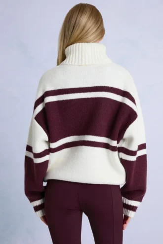 Pulover oversized cu guler înalt din tricot, în culoarea burgund