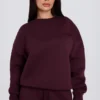 Pulover oversized cu guler rotund în culoarea Burgundy Pulover oversized cu guler rotund în culoarea Burgundy