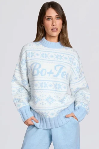 Pulover oversized din tricot jacquard în albastru pudră