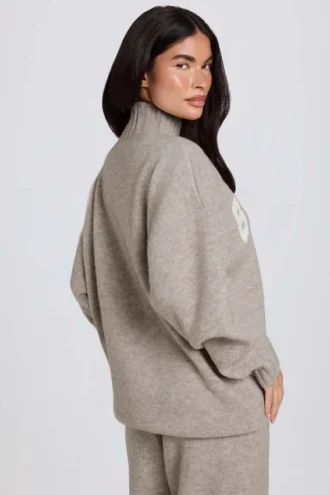 Pulover oversized din tricot moale, de culoare bej Pulover oversized din tricot moale, de culoare bej