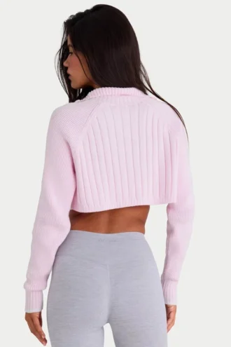 Pulover scurt din tricot cu nervuri și fermoar pe un sfert, în nuanța roz pudră