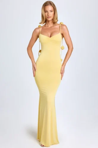 Rochie Aldona din jersey elastic cu aplicații florale, în galben pastel Rochie Aldona din jersey elastic cu aplicații florale, în galben pastel