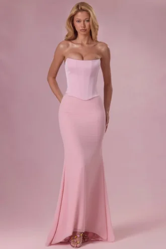 Rochie de domnișoară de onoare Avielle din satin, în nuanța roz pudră Rochie de domnișoară de onoare Avielle din satin, în nuanța roz pudră