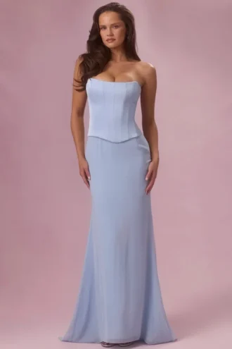 Rochie de domnișoară de onoare cu corset din satin Avielle în albastru pudră Rochie de domnișoară de onoare cu corset din satin Avielle în albastru pudră