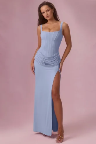 Rochie de domnișoară de onoare din plasă drapată Rosina, în albastru pudră Rochie de domnișoară de onoare din plasă drapată Rosina, în albastru pudră