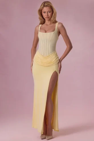 Rochie de domnișoară de onoare Rosina din plasă drapată, în culoarea galben unt Rochie de domnișoară de onoare Rosina din plasă drapată, în culoarea galben unt