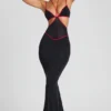 Rochie de seară Bella cu decupaje și borduri contrastante, în culoarea neagră