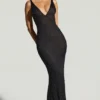 Rochie de seară Colmar cu decolteu adânc și ornamente, negru