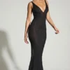 Rochie de seară Colmar cu decolteu adânc și ornamente, negru