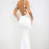 Rochie de seară din jersey elastic cu detalii de trandafiri, model Aldona, în culoarea alb Rochie de seară din jersey elastic cu detalii de trandafiri, model Aldona, în culoarea alb