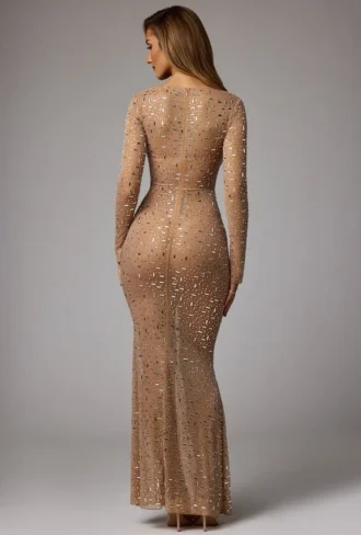 Rochie de seară Isabeau cu mâneci lungi, transparentă și decorată, în culoarea Almond Rochie de seară Isabeau cu mâneci lungi, transparentă și decorată, în culoarea Almond