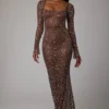 Rochie de seară Isabeau cu mâneci lungi, transparentă și decorată, în culoarea Deep Cocoa Rochie de seară Isabeau cu mâneci lungi, transparentă și decorată, în culoarea Deep Cocoa