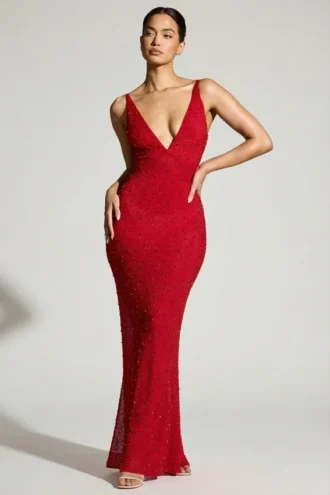 Rochie de seară roșie cu decolteu adânc și ornamente Colmar Rochie de seară roșie cu decolteu adânc și ornamente Colmar