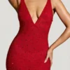 Rochie de seară roșie cu decolteu adânc și ornamente Colmar