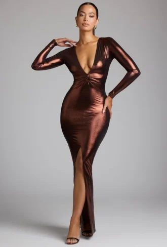 Rochie de seară Safiya din jersey metalic cu mâneci lungi, în nuanța cupru-bronz Rochie de seară Safiya din jersey metalic cu mâneci lungi, în nuanța cupru-bronz