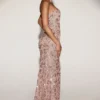 Rochie fără bretele cu decolteu bandeau și ornamente Solenna, în culoarea roz auriu Rochie fără bretele cu decolteu bandeau și ornamente Solenna, în culoarea roz auriu