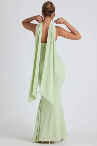 Rochie fără bretele Imogene cu detalii tip eșarfă, în verde primăvară Rochie fără bretele Imogene cu detalii tip eșarfă, în verde primăvară