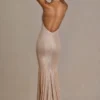 Rochie lungă asimetrică cu decolteu adânc și spate decupat Ameline Premium, în nuanța bej auriu Rochie lungă asimetrică cu decolteu adânc și spate decupat Ameline Premium, în nuanța bej auriu