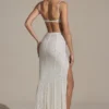 Rochie lungă cu decupaje și coadă de pește, cu ornamente, model Lucienne, în alb