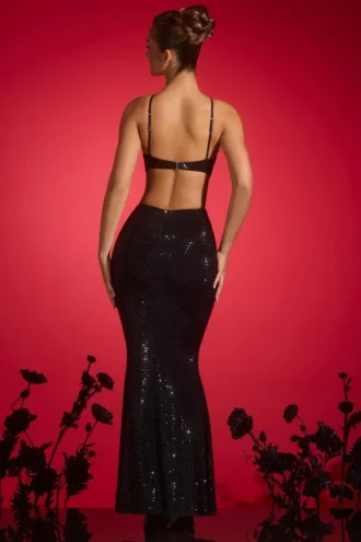 Rochie lungă cu decupaje și gât halter, cu ornamente, model Kassie, culoare negru Rochie lungă cu decupaje și gât halter, cu ornamente, model Kassie, culoare negru