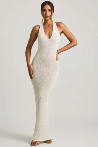 Rochie lungă cu gât halter Mirri din țesătură bouclé, albă Rochie lungă cu gât halter Mirri din țesătură bouclé, albă