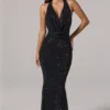 Rochie lungă cu guler cowl și spate decupat, decorată, model Feyre, în negru