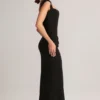 Rochie lungă Elva din modal, cu decolteu în formă de inimă și talie drapată, în culoarea neagră