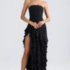 Rochie lungă fără bretele Diletta cu volane, în negru Rochie lungă fără bretele Diletta cu volane, în negru