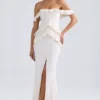 Rochie lungă Hemera cu umeri decupați și volane, de culoare ivoriu Rochie lungă Hemera cu umeri decupați și volane, de culoare ivoriu