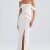Rochie lungă Hemera cu umeri decupați și volane, de culoare ivoriu Rochie lungă Hemera cu umeri decupați și volane, de culoare ivoriu