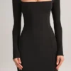Rochie lungă mulată Lux din modal, cu gât pătrat, în negru Rochie lungă mulată Lux din modal, cu gât pătrat, în negru