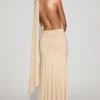 Rochie lungă Navina din jersey moale, cu decolteu adânc și gât halter, în culoarea șampanie