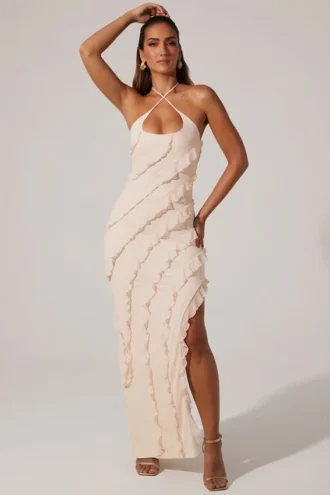 Rochie lungă până la podea cu bretele încrucișate și volane, din calico, culoare ivoriu Rochie lungă până la podea cu bretele încrucișate și volane, din calico, culoare ivoriu