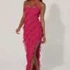 Rochie lungă până la podea cu bretele încrucișate și volane din calico, în culoarea fucsia Rochie lungă până la podea cu bretele încrucișate și volane din calico, în culoarea fucsia