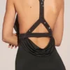 Rochie lungă Teodora cu guler înalt și decolteu adânc, în negru Rochie lungă Teodora cu guler înalt și decolteu adânc, în negru