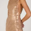 Rochie maxi Alyssia cu ornamente, în culoarea auriu