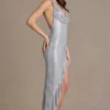 Rochie maxi asimetrică cu decolteu adânc și ornamente Vivienne Premium, argintie Rochie maxi asimetrică cu decolteu adânc și ornamente Vivienne Premium, argintie