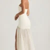 Rochie maxi asimetrică fără bretele, cu coadă de pește, Melina, în culoarea Ivory Rochie maxi asimetrică fără bretele, cu coadă de pește, Melina, în culoarea Ivory