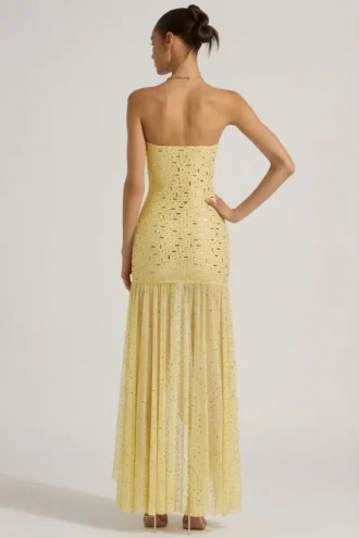 Rochie maxi asimetrică semi-transparentă cu ornamente, de la Kerra, în culoarea galben