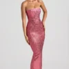 Rochie maxi bandeau fără bretele cu ornamente Amaya, în culoarea pepene verde Rochie maxi bandeau fără bretele cu ornamente Amaya, în culoarea pepene verde