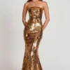 Rochie maxi bandeau Nottola cu ornamente 3D, aurie