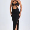 Rochie maxi Bethania cu decupaje și detalii metalice, cu gât halter, în culoarea neagră