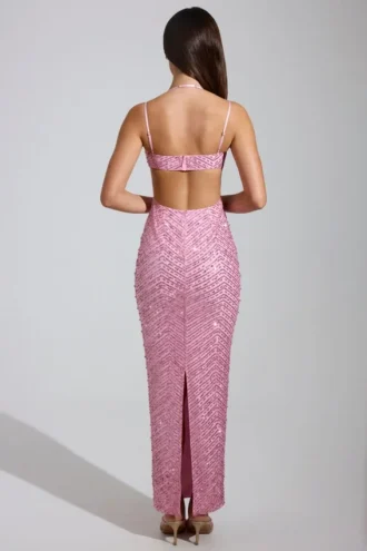 Rochie maxi Constance cu guler înalt și ornamente, în roz Rochie maxi Constance cu guler înalt și ornamente, în roz