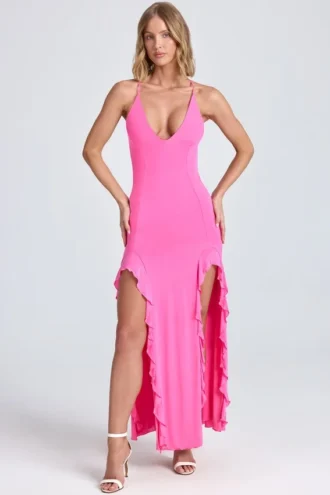 Rochie maxi Coraline cu volane și drapaje, în roz Lollipop Rochie maxi Coraline cu volane și drapaje, în roz Lollipop