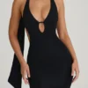 Rochie maxi cu decupaje și detalii eșarfă, cu gât halter, model Anneka, în negru Rochie maxi cu decupaje și detalii eșarfă, cu gât halter, model Anneka, în negru