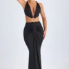 Rochie maxi cu decupaje și gât halter Omarosa, detalii metalice, negru Rochie maxi cu decupaje și gât halter Omarosa, detalii metalice, negru